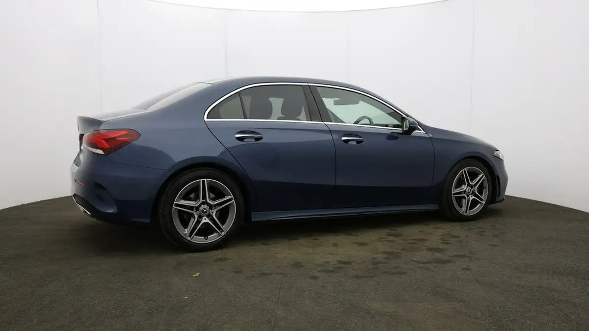 2020-mercedes-benz-a-class-13-a200-amg-line-premium-saloon-4d-7g-dct-big-48