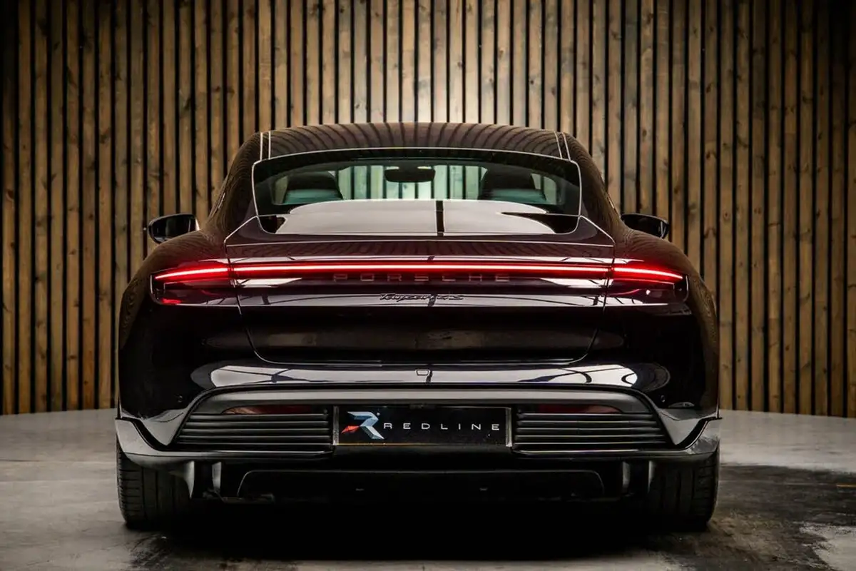 2023-porsche-taycan-e-4s-530ps-big-5