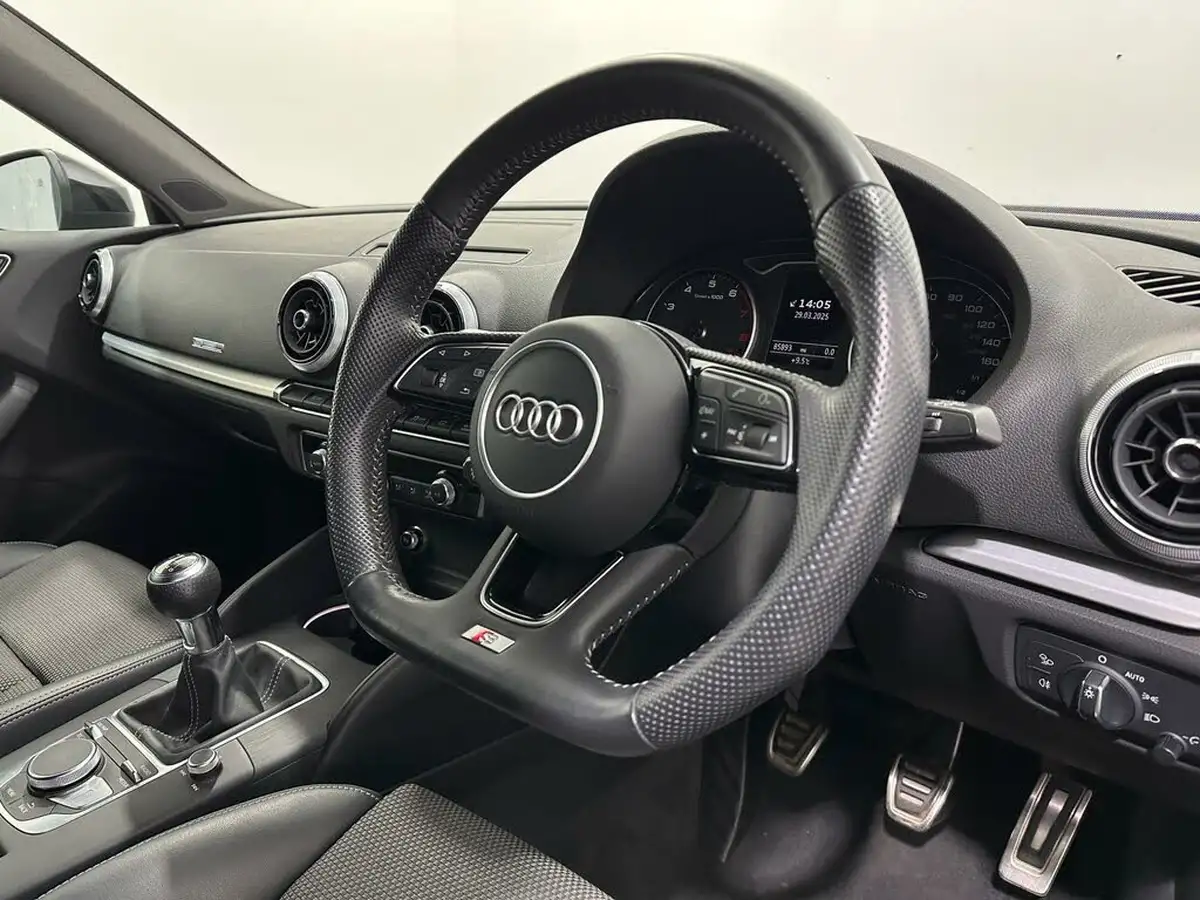 2019-audi-a3-15-35-tfsi-black-edition-cod-ss-sportback-5d-big-8
