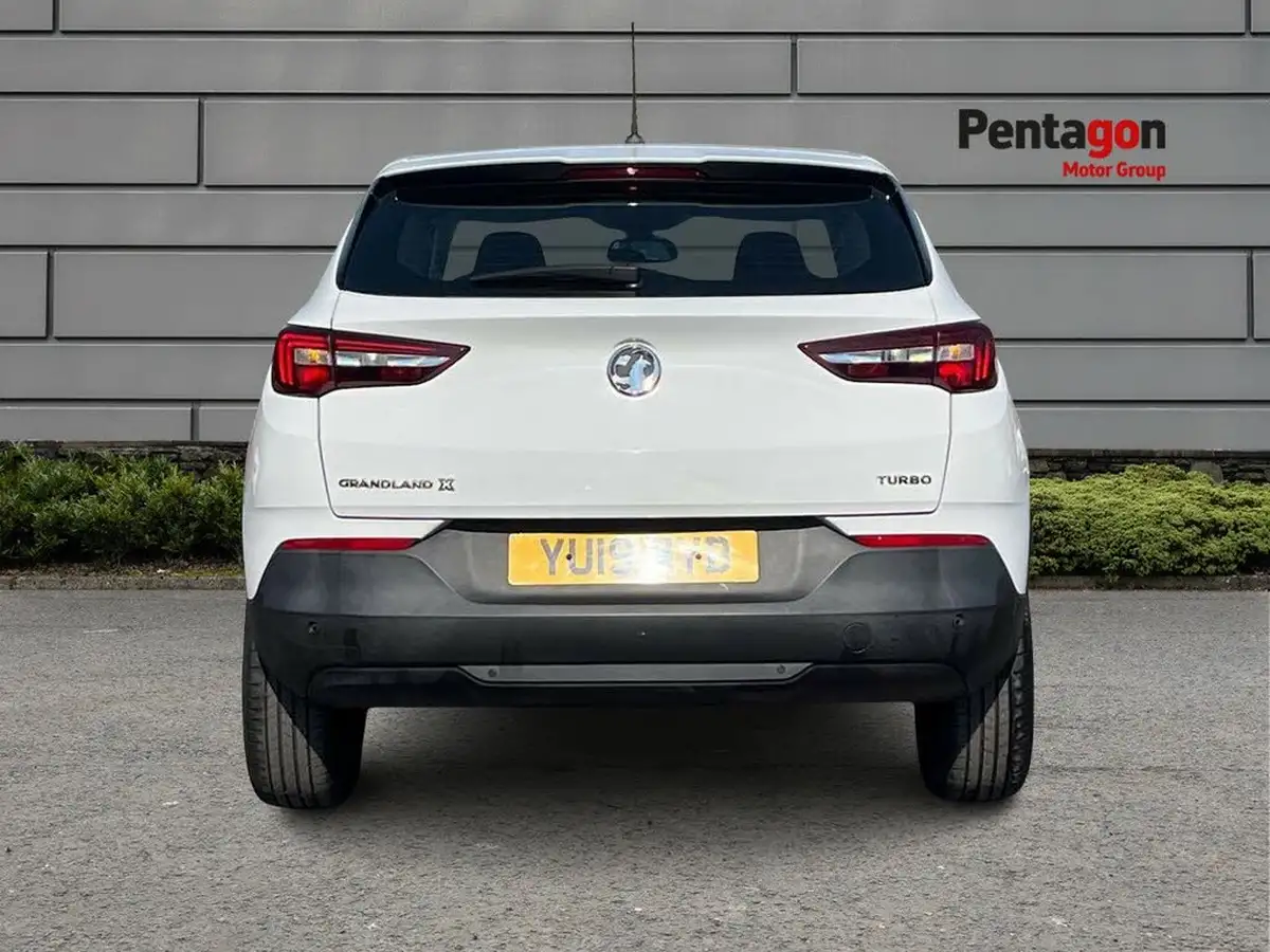 2019-vauxhall-grandland-x-12-se-big-13