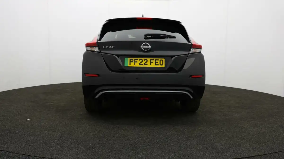 2022-nissan-leaf-e-tekna-39kwh-big-46