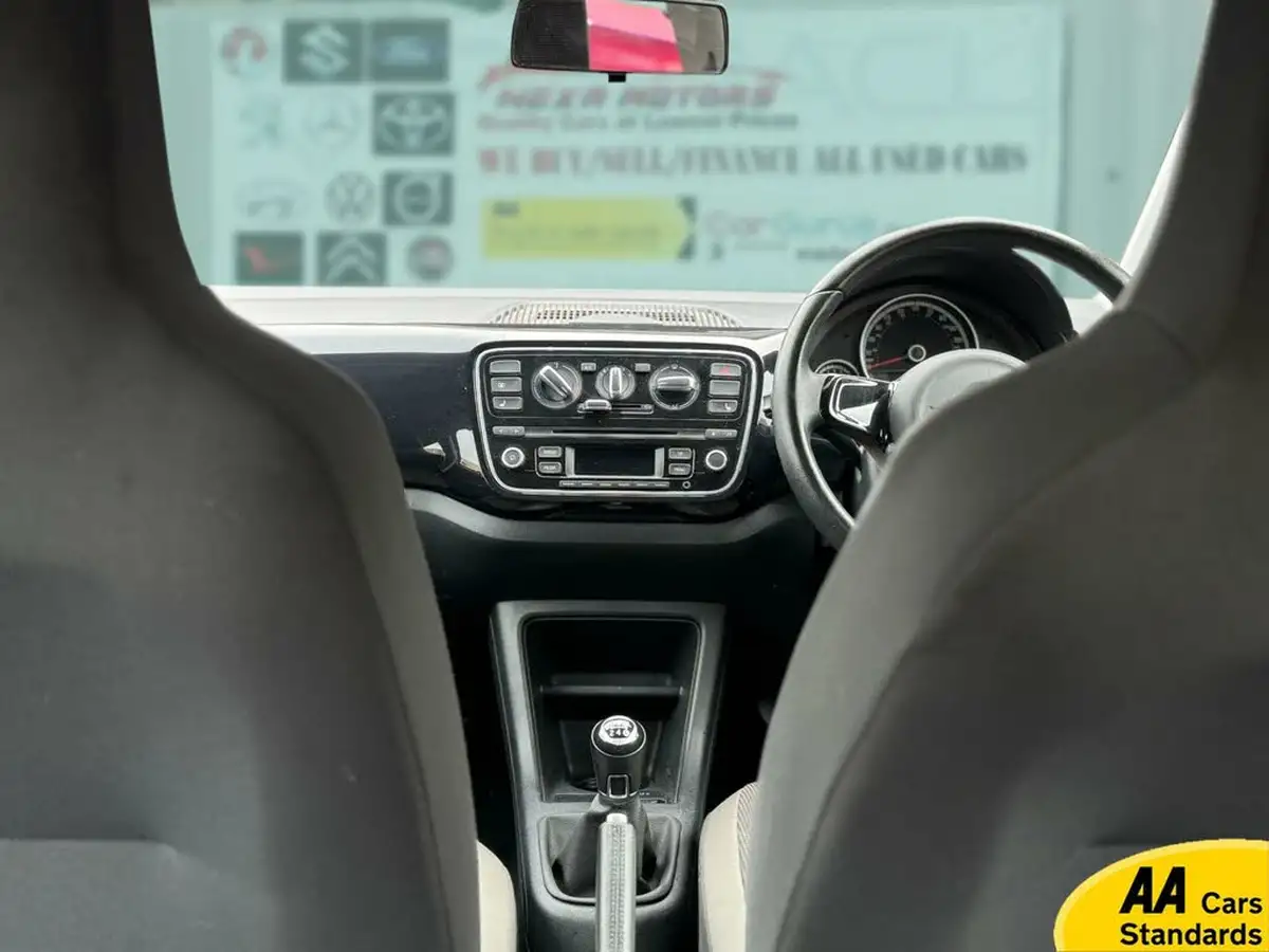 2015-volkswagen-up-10-high-up-5d-big-14