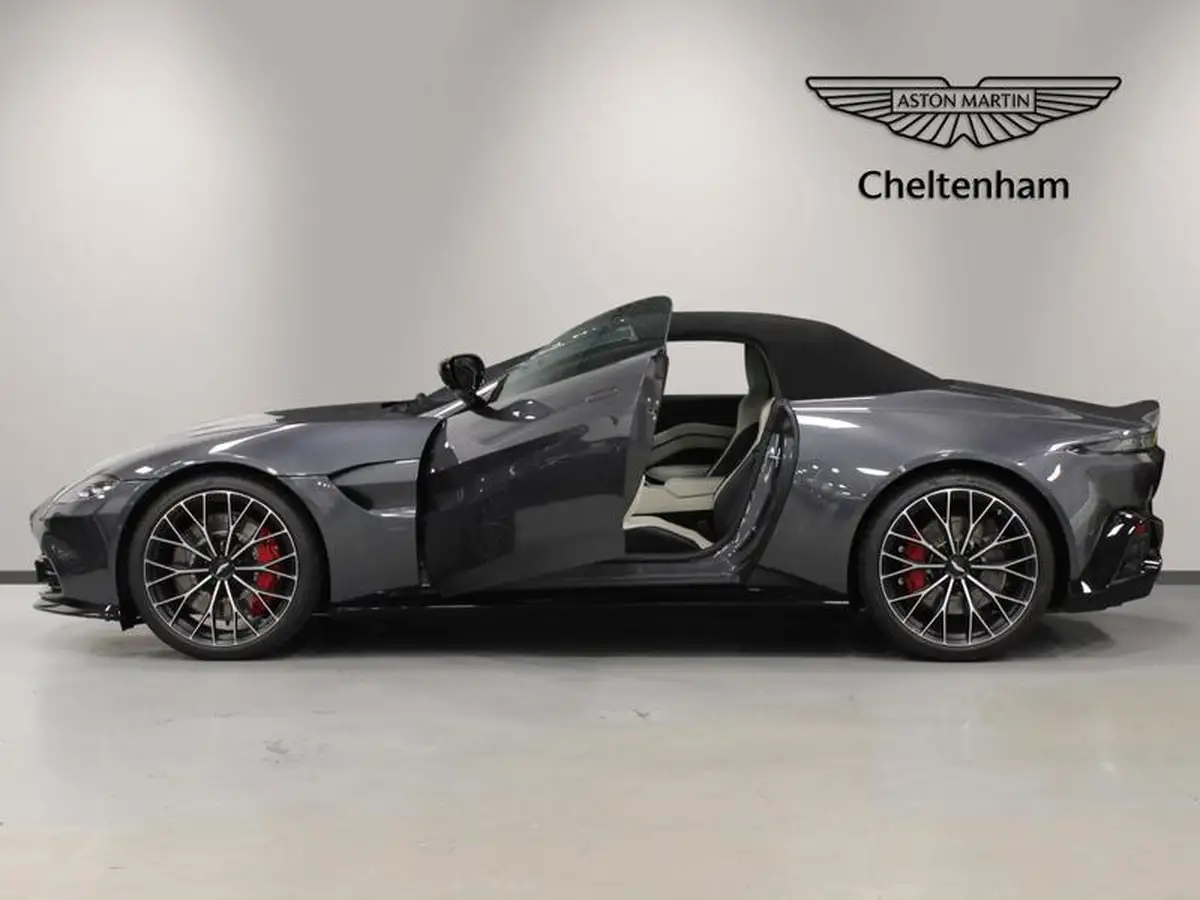 2024-aston-martin-vantage-40-v8-vantage-roadster-auto-big-22
