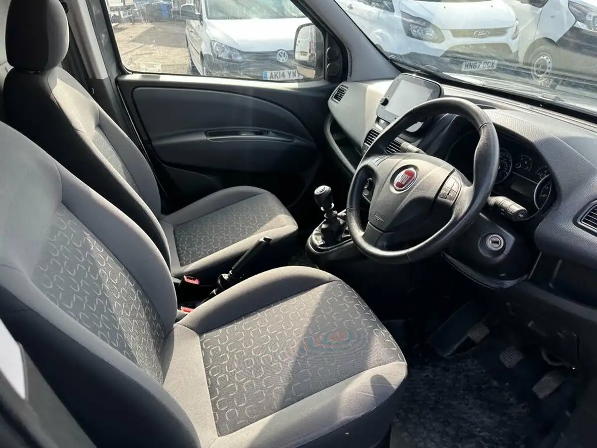 2021-fiat-doblo-cargo-16jtd-l1h1-tecnico-panel-van-big-23
