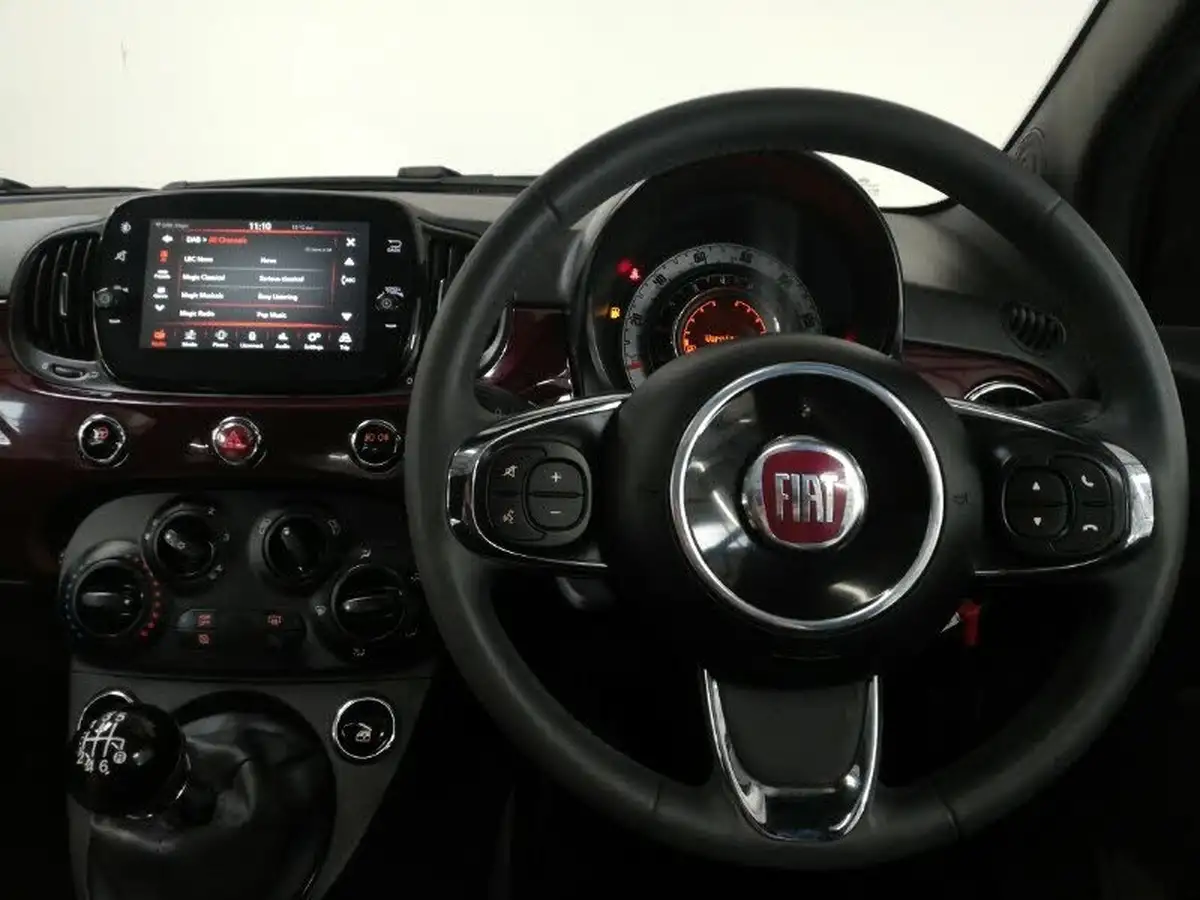2021-fiat-500-10-lounge-big-6