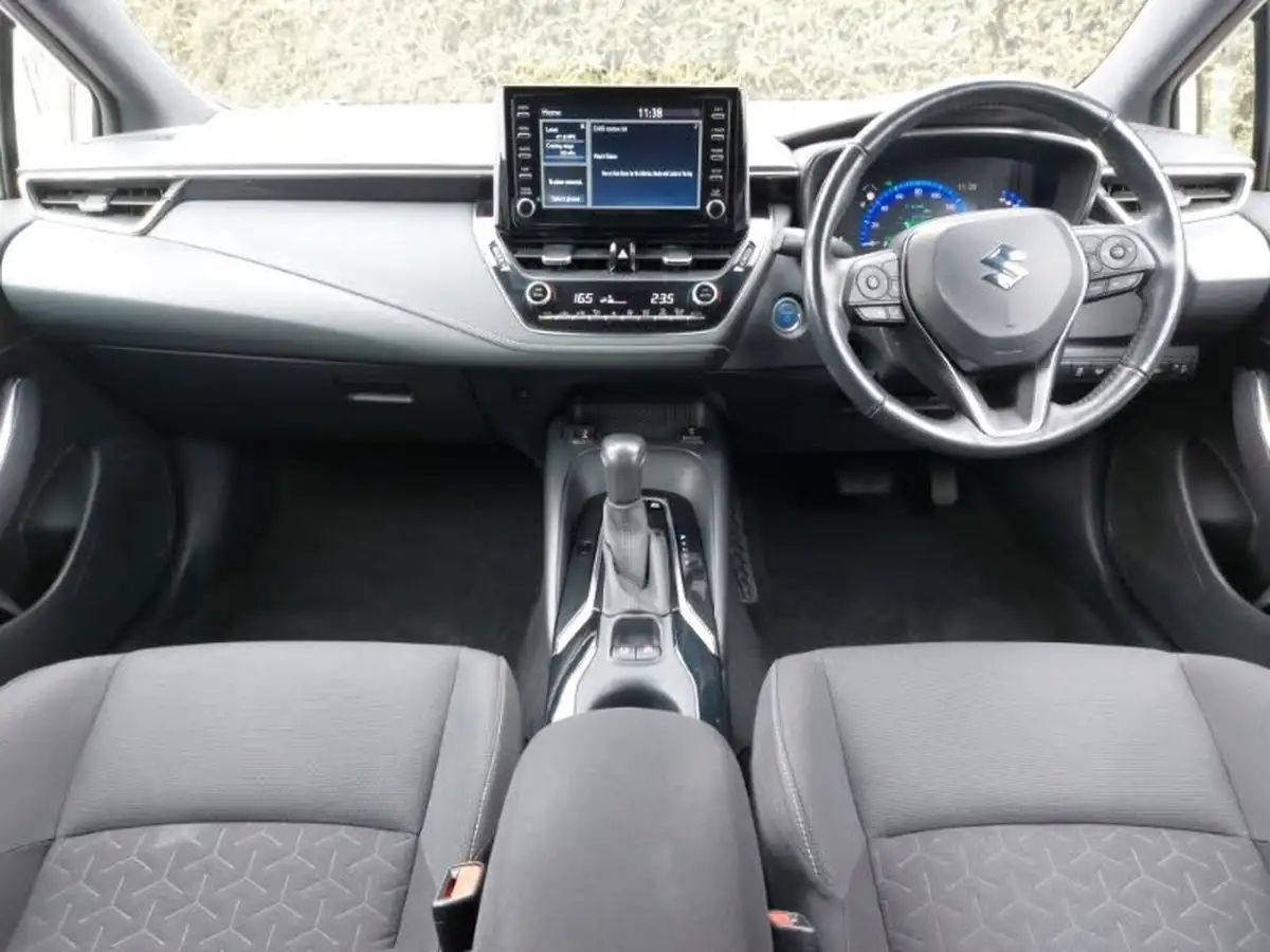 2021-suzuki-swace-18-sz-t-big-2