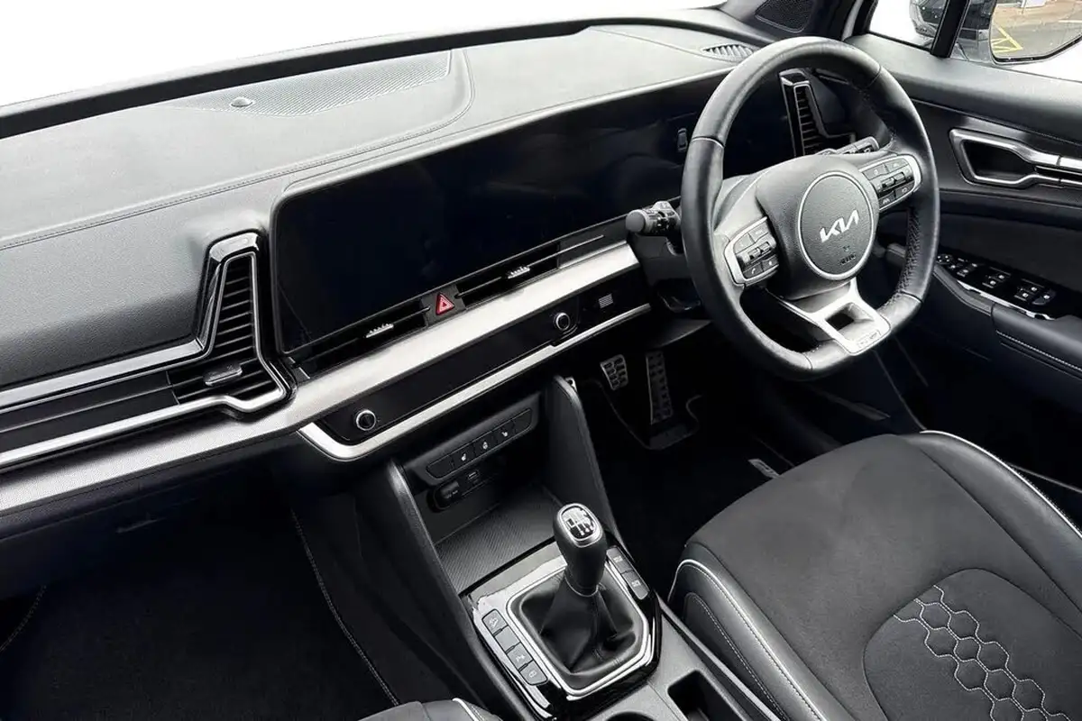 2023-kia-sportage-16-t-gdi-gt-line-148bhp-big-14