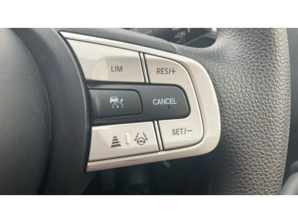 2021-honda-jazz-15-i-mmd-se-107ps-big-12