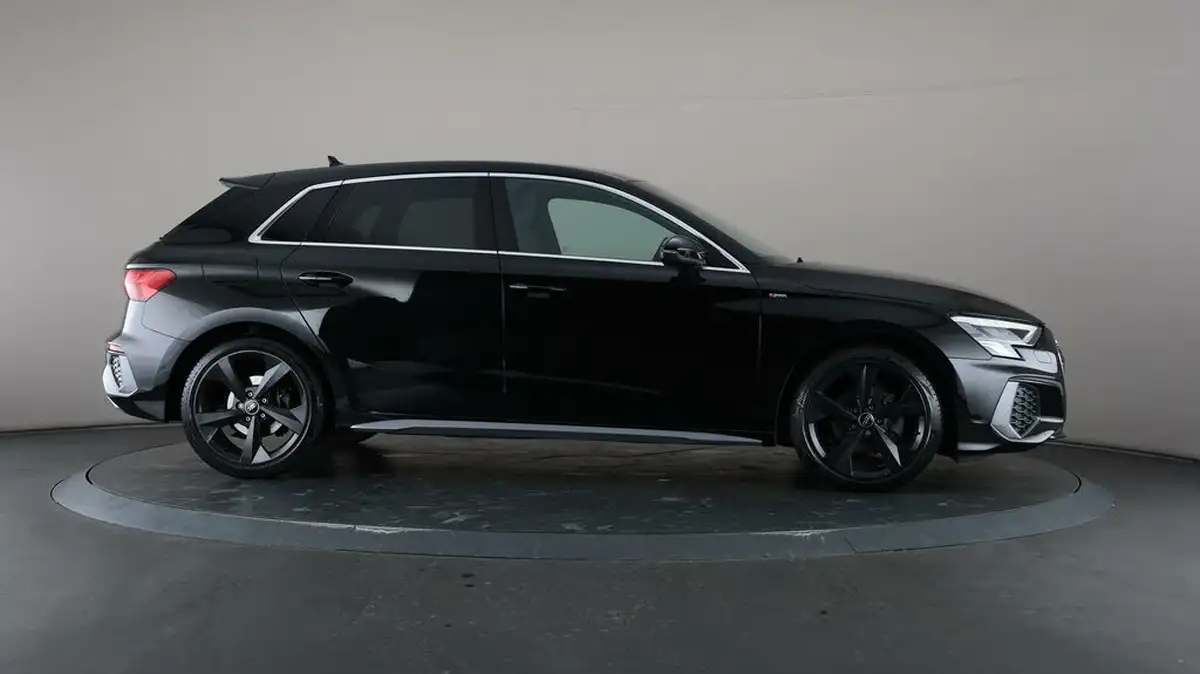 2024-audi-a3-15-35-tfsi-s-line-sportback-5d-big-58