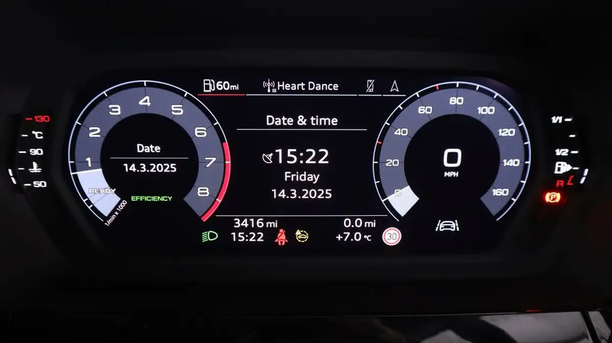 2024-audi-a3-15-35-tfsi-s-line-sportback-5d-big-10