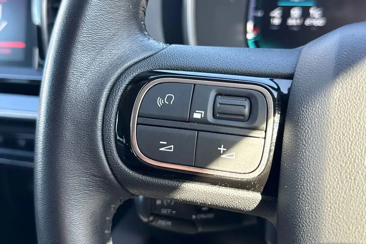 2019-citroen-c5-aircross-12-puretech-flair-big-26