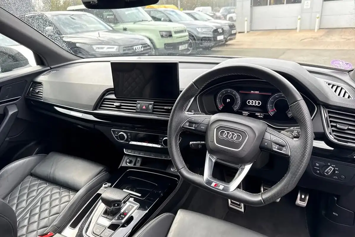 2022-audi-q5-20-45-tfsi-edition-1-sportback-big-12