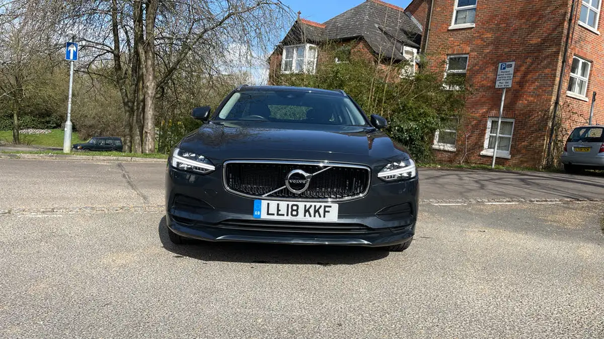 2018-volvo-v90-20-t4-momentum-big-7