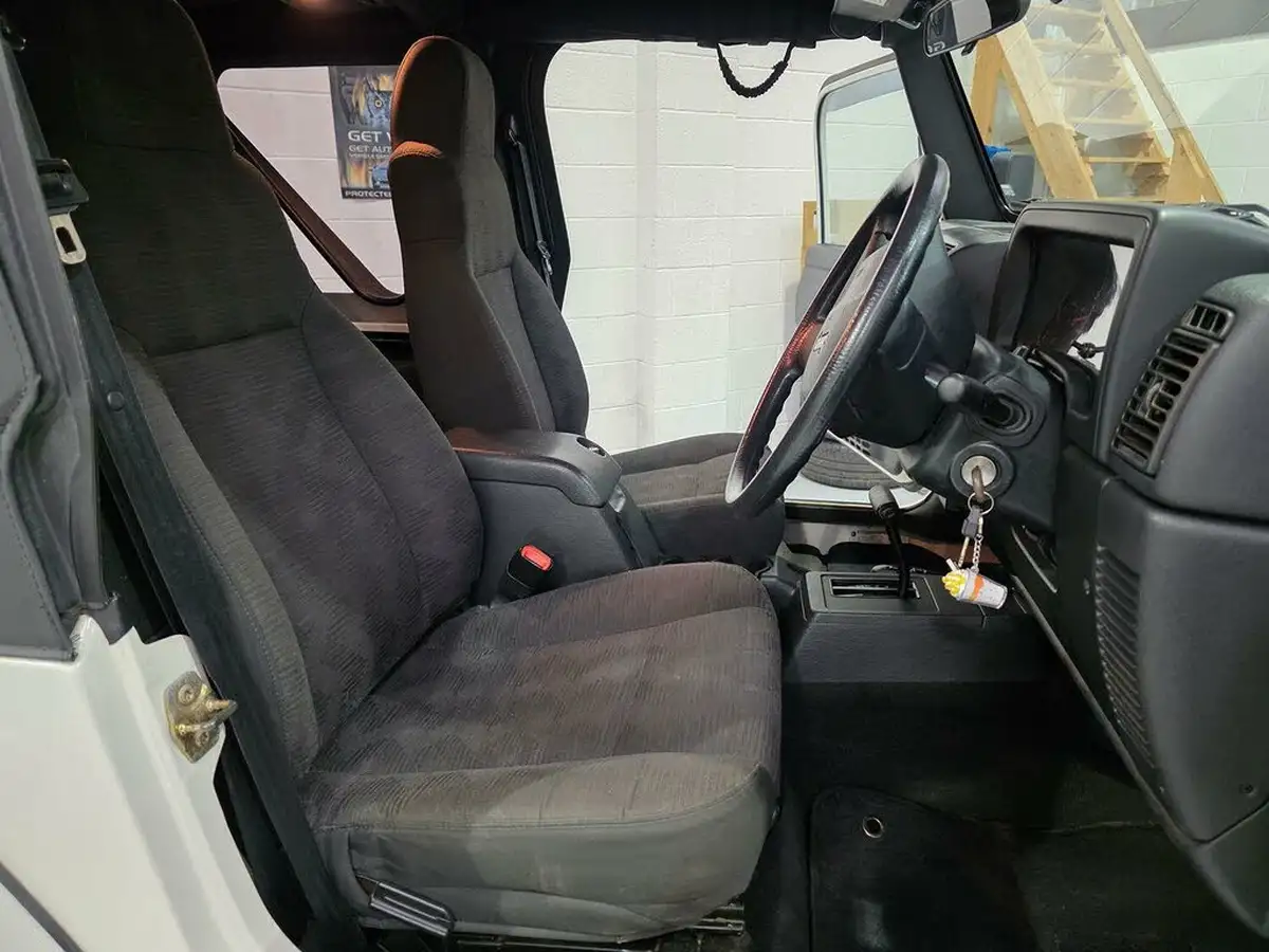 2005-jeep-wrangler-40-sport-big-43