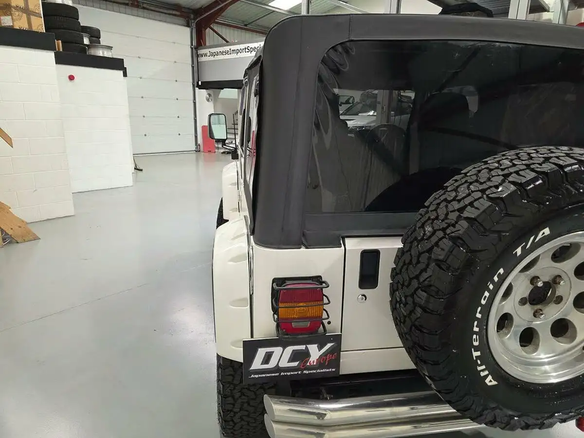 2005-jeep-wrangler-40-sport-big-19