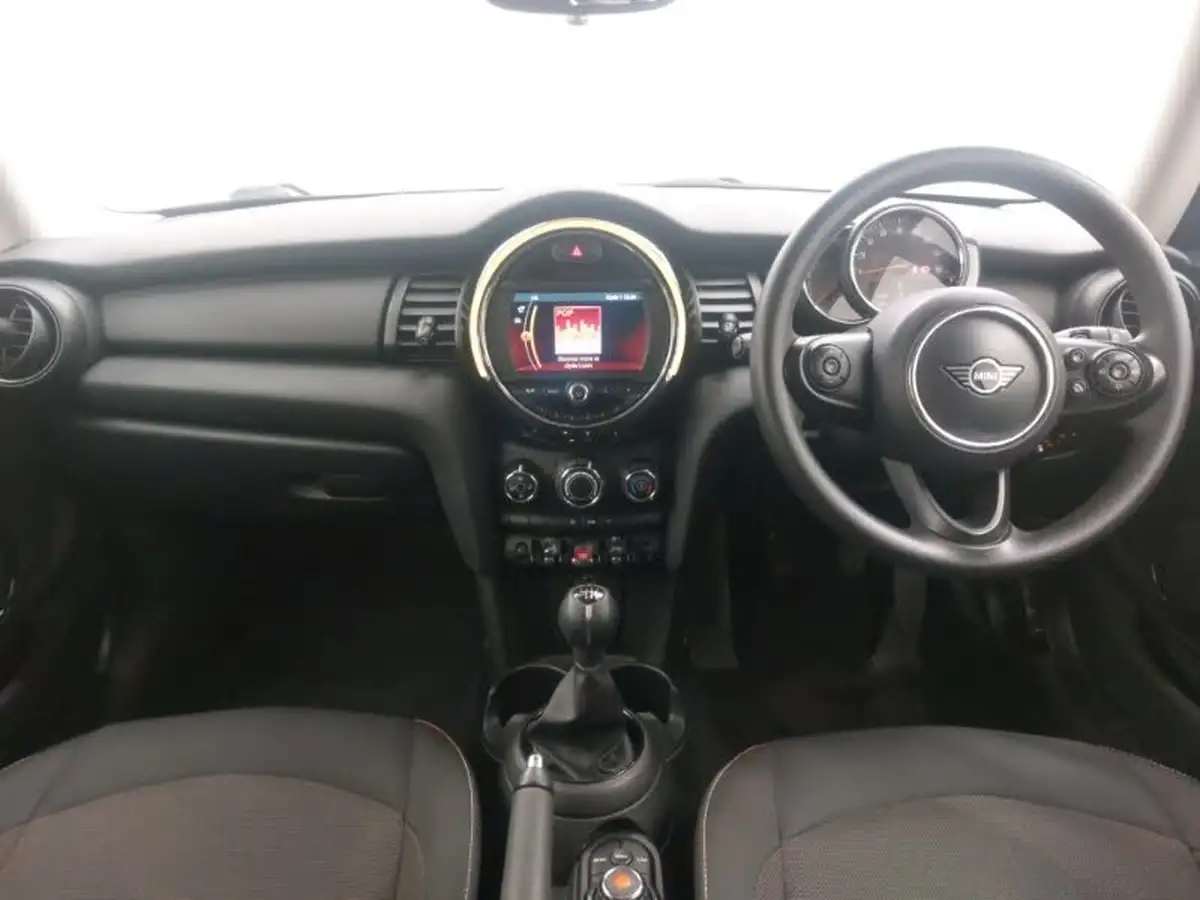 2019-mini-cooper-15-one-classic-101bhp-3d-big-2