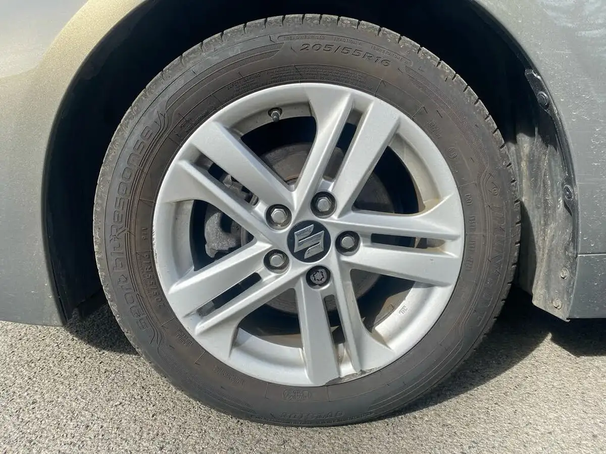 2022-suzuki-swace-18-sz-t-big-14