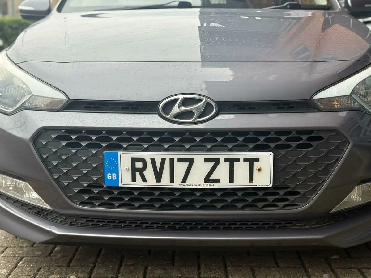 2017-hyundai-i20-12-se-hatchback-5d-big-4