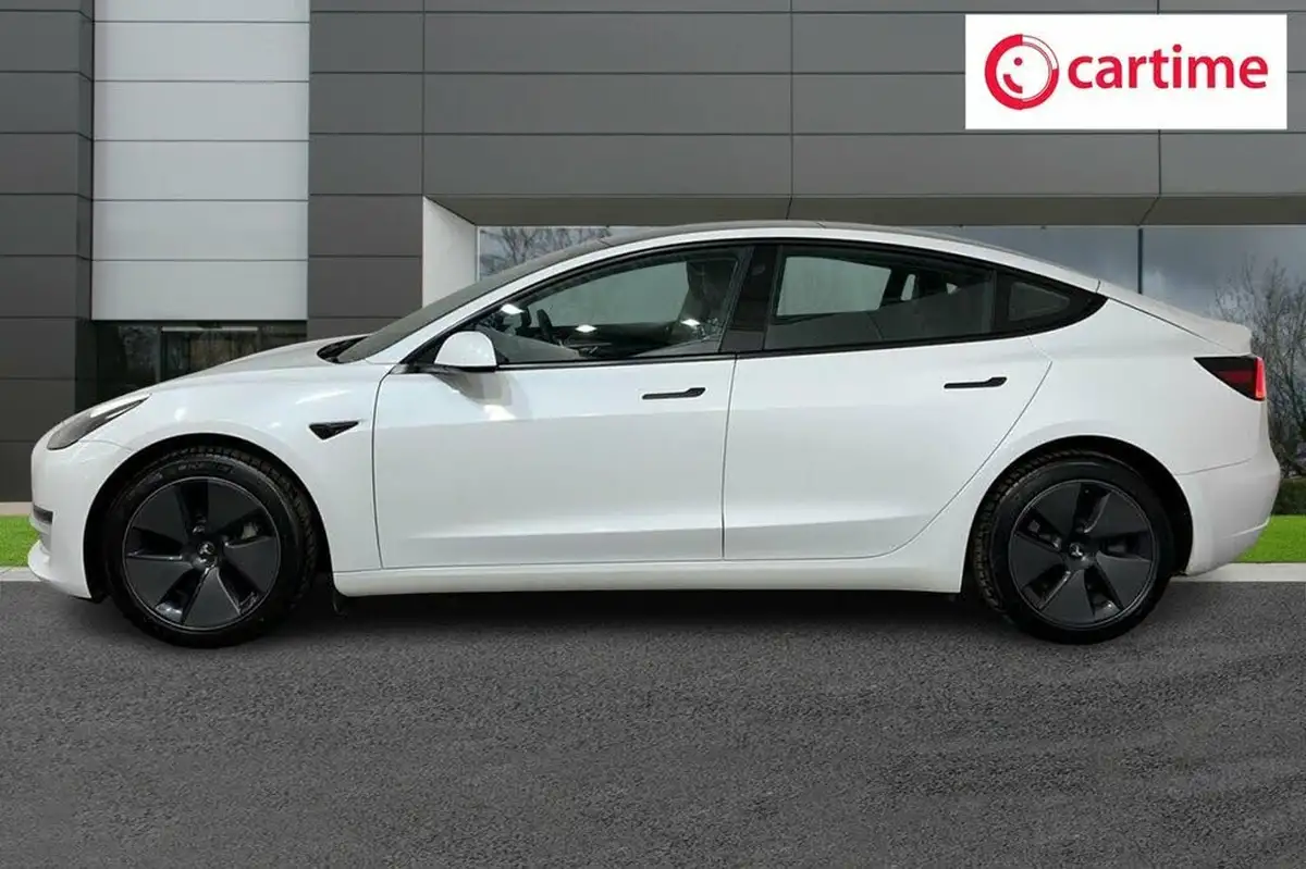 2022-tesla-model-3-e-long-range-big-2