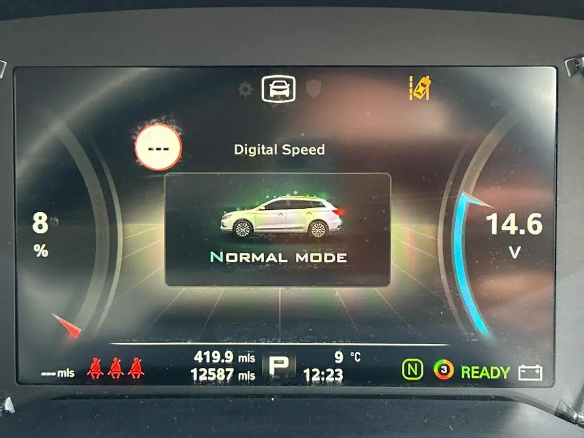 2022-mg-mg5-e-exclusive-ev-long-range-big-37