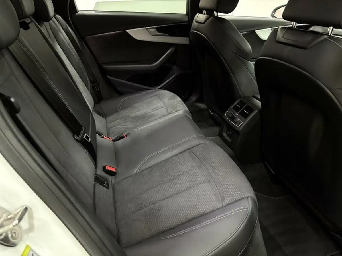 2022-audi-a4-avant-20-35-tdi-s-line-big-41