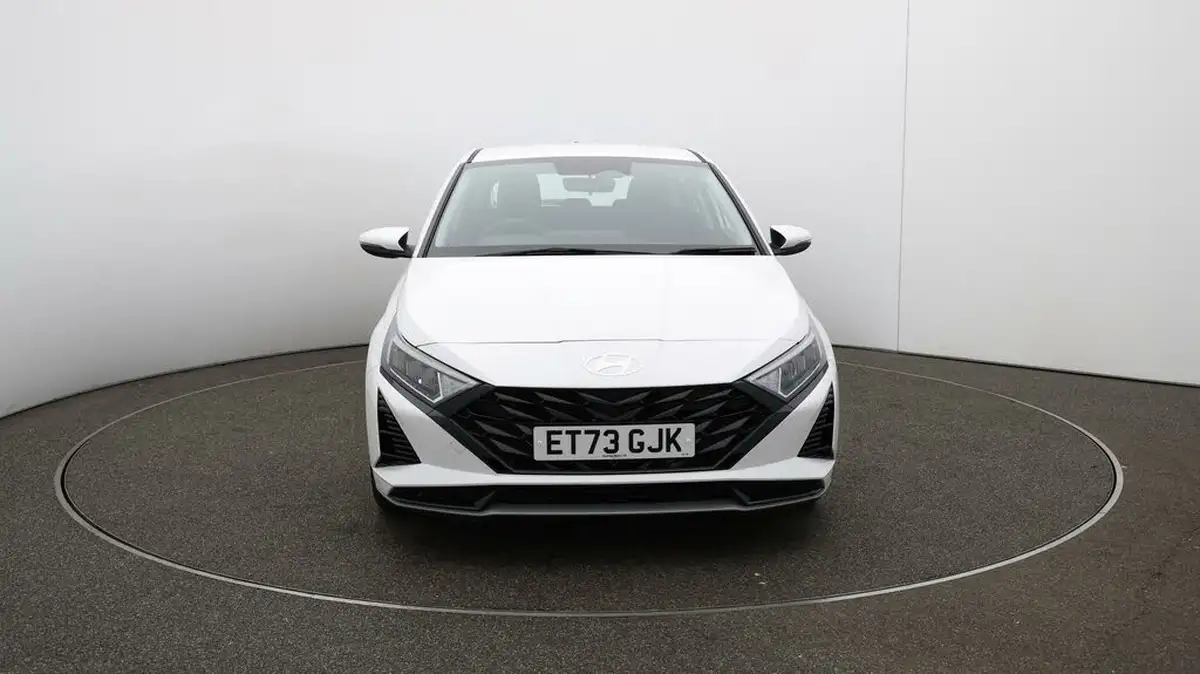 2024-hyundai-i20-10-t-gdi-advance-big-39
