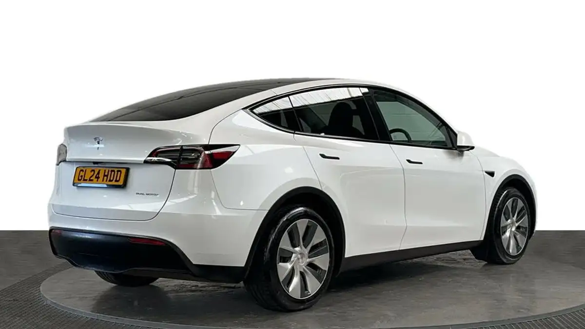 2024-tesla-model-y-e-long-range-306bhp-awd-big-3