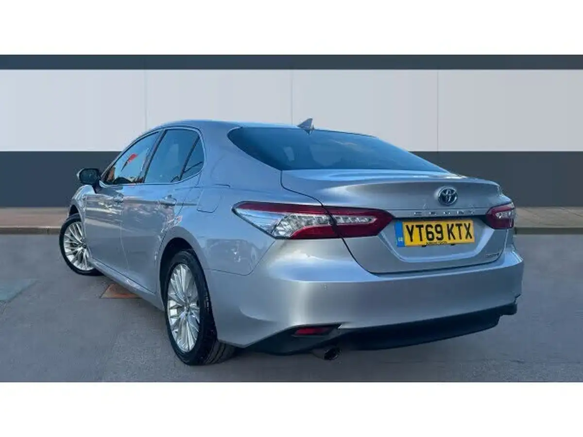 2020-toyota-camry-25-vvt-i-excel-big-1