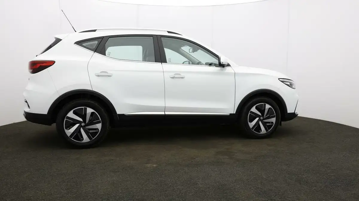 2023-mg-zs-suv-e-trophy-connect-ev-156ps-long-range-big-54