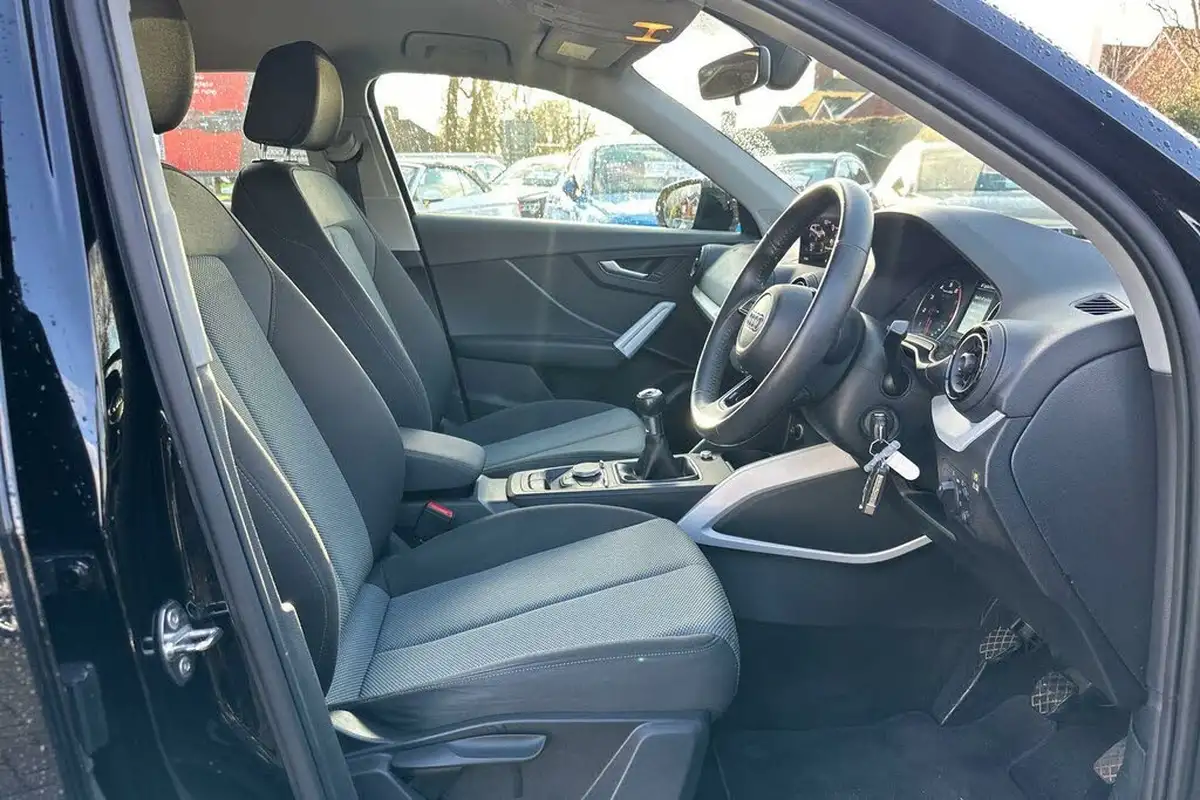 2018-audi-q2-14-tfsi-se-big-29