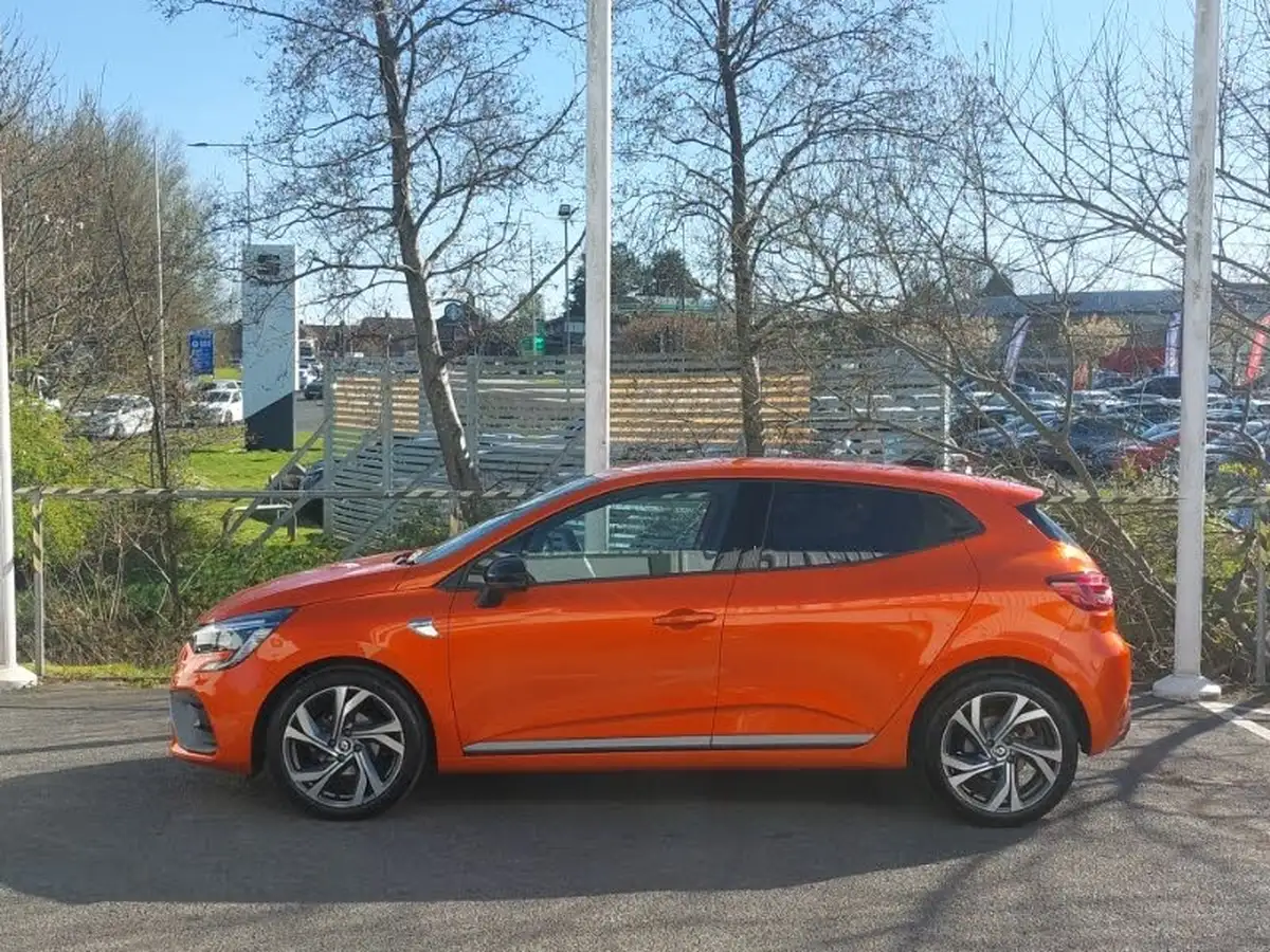 2023-renault-clio-10-tce-rs-line-big-3