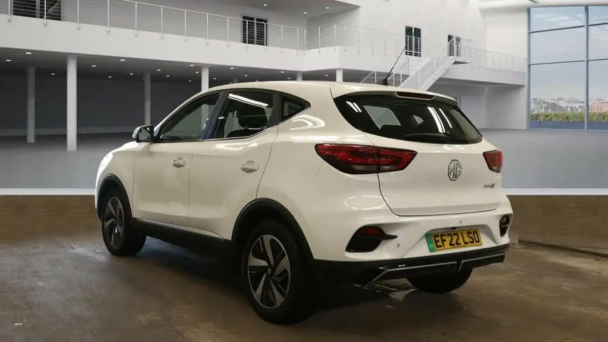 2022-mg-zs-suv-e-se-ev-176ps-big-1