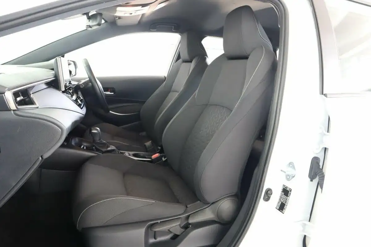 2022-toyota-corolla-18-vvt-i-icon-120bhp-spare-wheel-touring-sports-5d-big-41