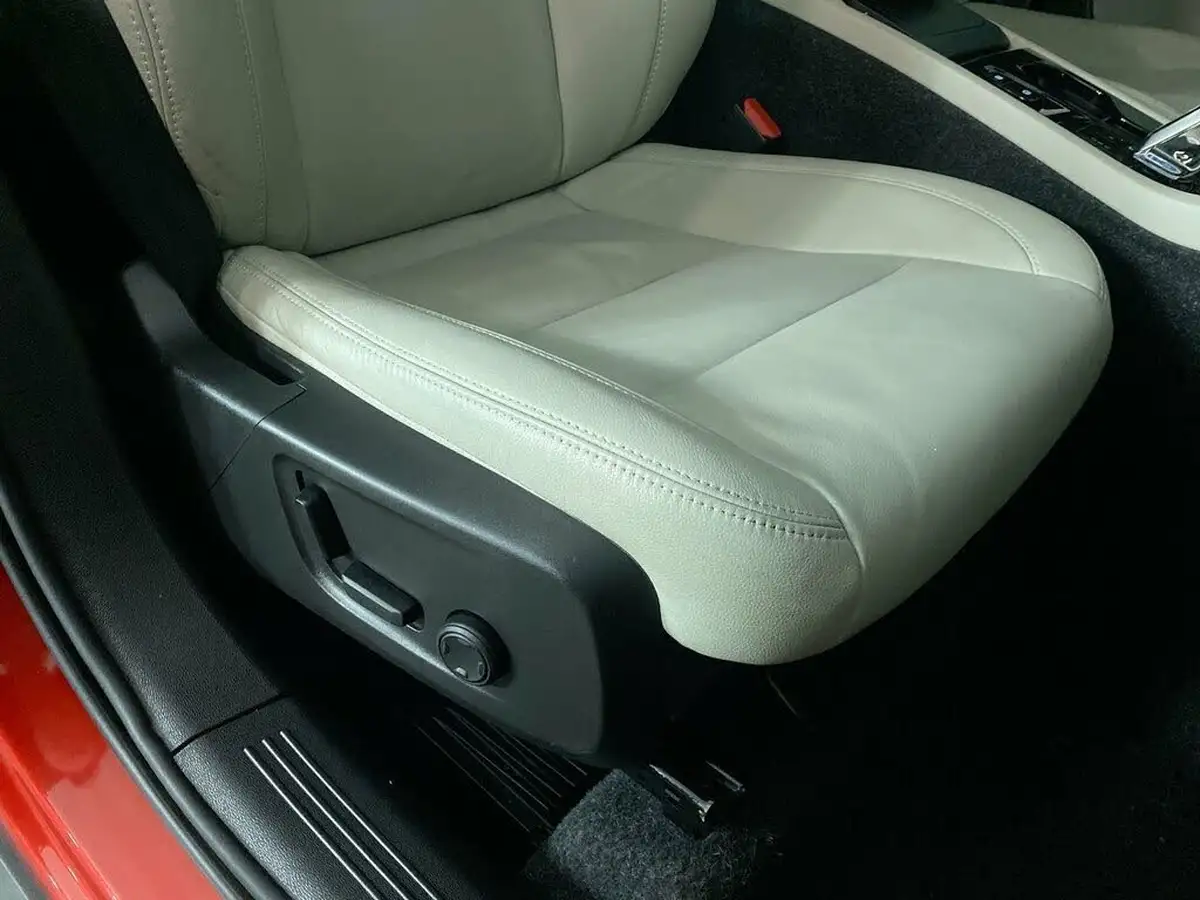 2021-volvo-xc40-15-t3-inscription-161bhp-auto-big-25