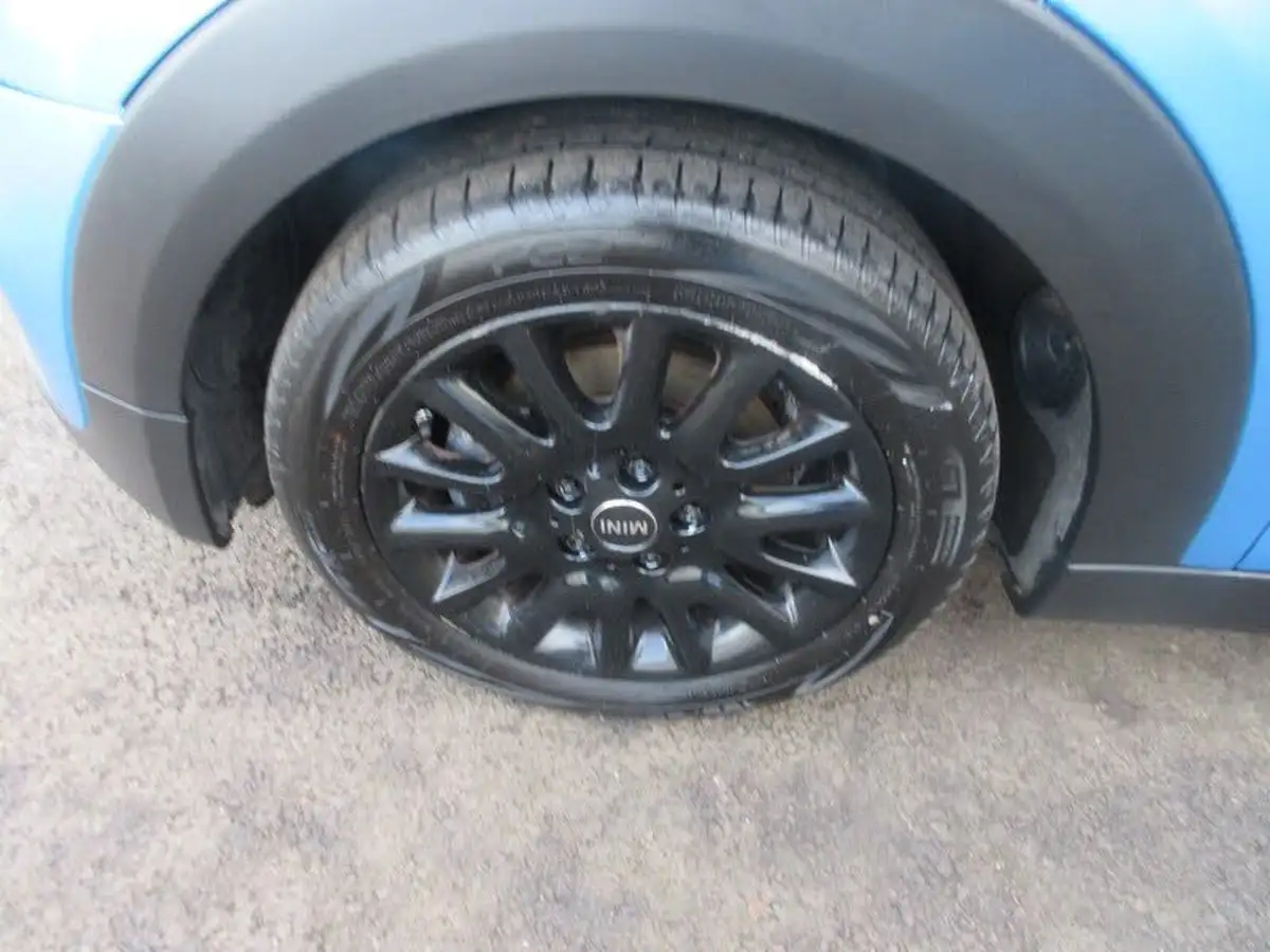 2015-mini-cooper-15-cooper-5d-big-27