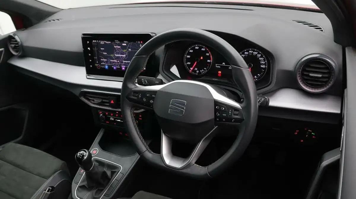 2022-seat-ibiza-10-tsi-xcellence-110ps-big-9