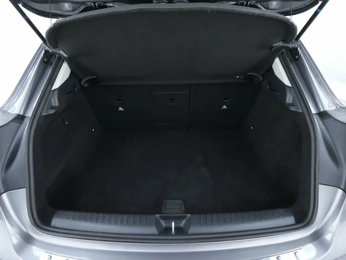 2018-mercedes-benz-gla-class-16-gla-180-urban-edition-ss-7g-dct-big-27
