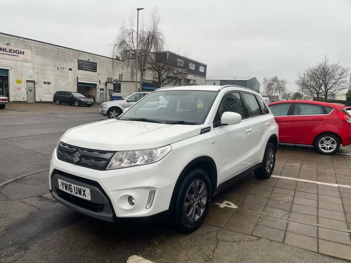 2016-suzuki-vitara-16-sz4-big-7