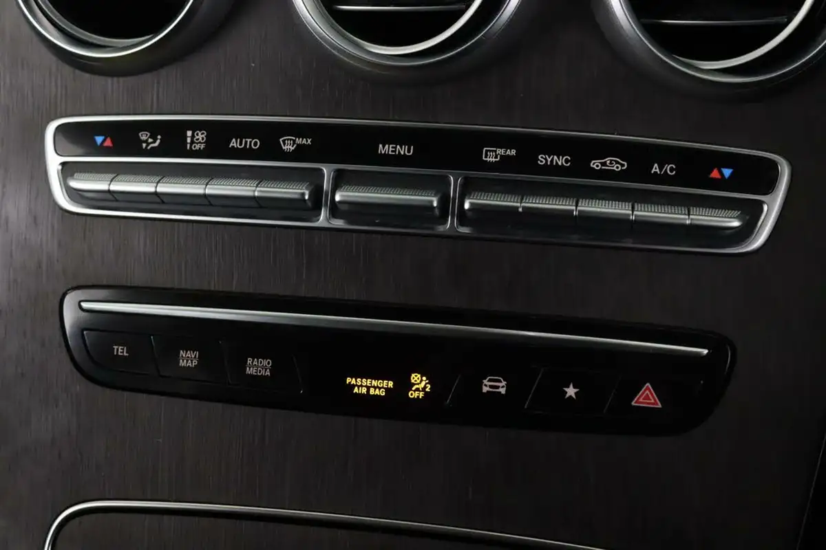 2020-mercedes-benz-glc-class-30-glc-amg-43-coupe-4d-big-30