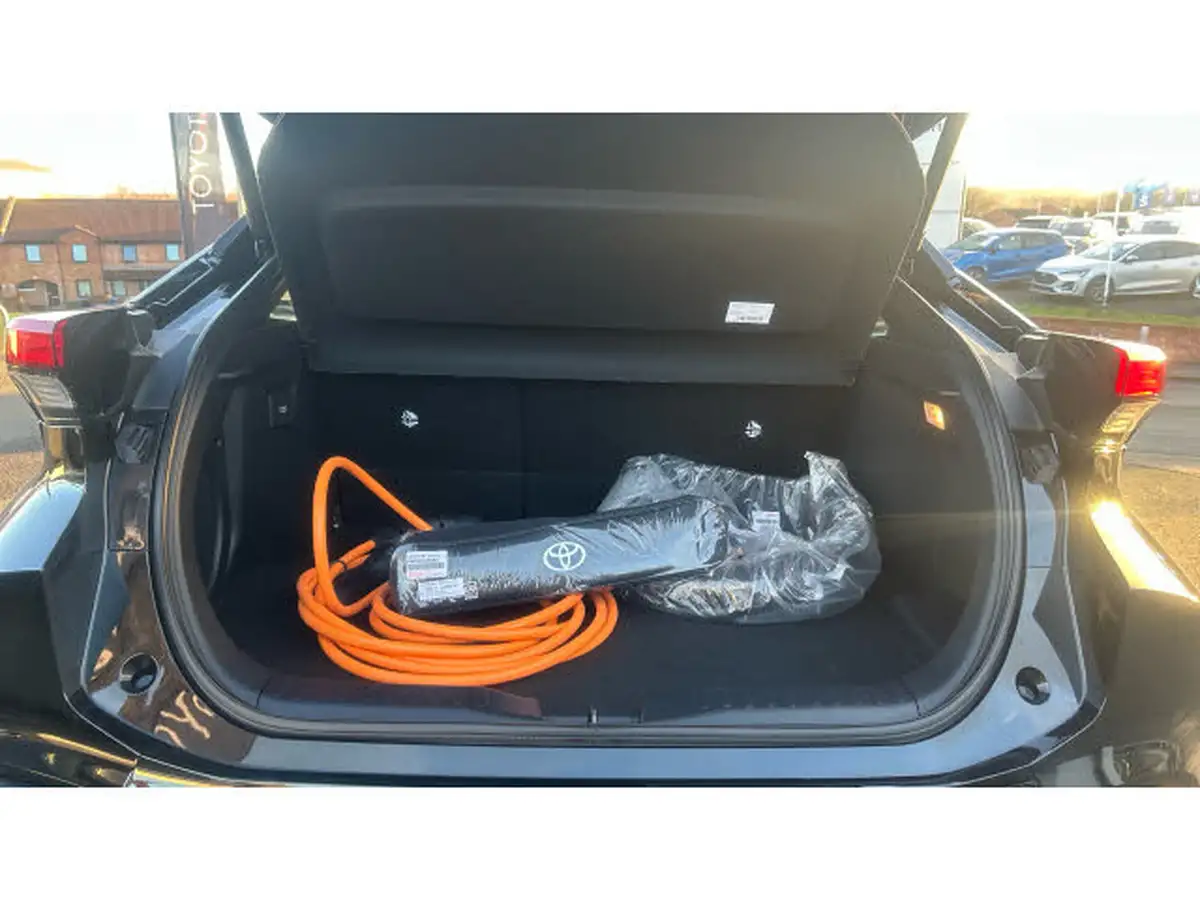 2024-toyota-c-hr-20-vvt-i-gr-sport-220bhp-plug-in-safety-packpremium-pack-big-13