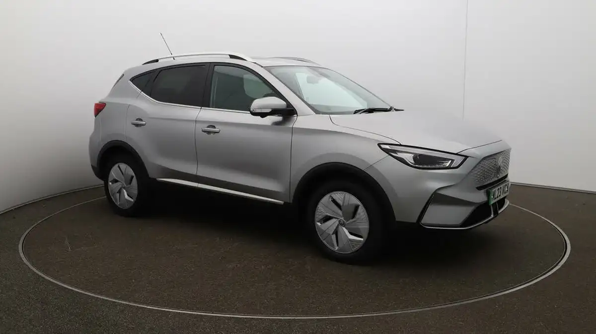 2023-mg-zs-suv-e-trophy-ev-156ps-long-range-big-44