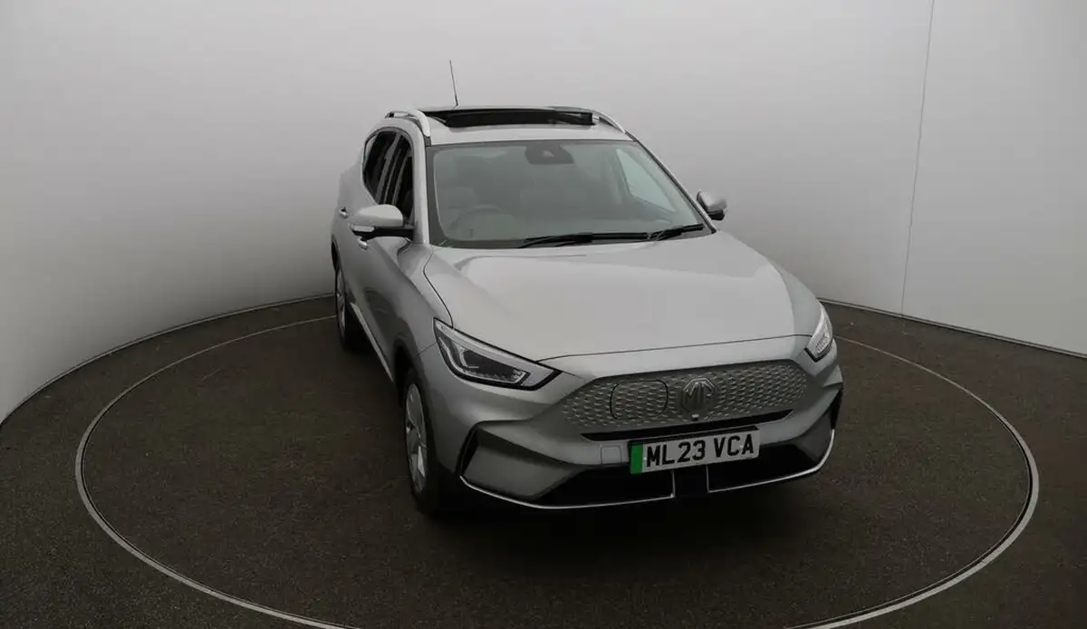 2023-mg-zs-suv-e-trophy-ev-156ps-long-range-big-20