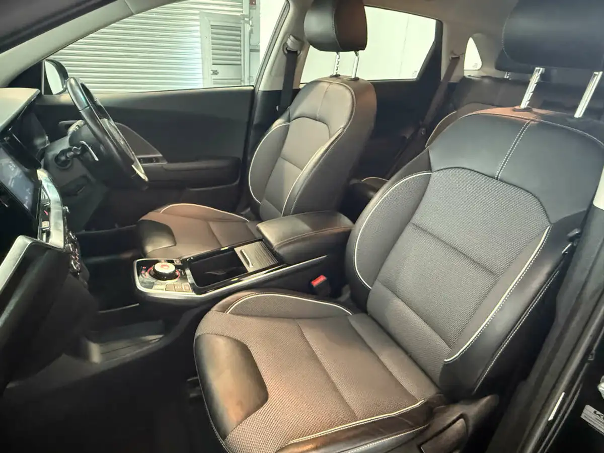 2022-kia-niro-ev-e-2-big-21