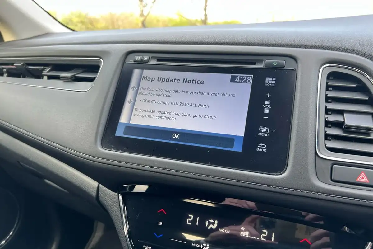 2019-honda-hr-v-15-i-vtec-se-cvt-big-14
