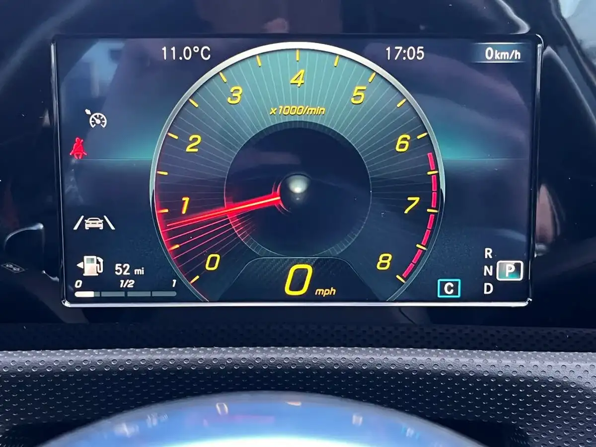 2021-mercedes-benz-a-class-13-a200-amg-line-hatchback-5d-7g-dct-big-24