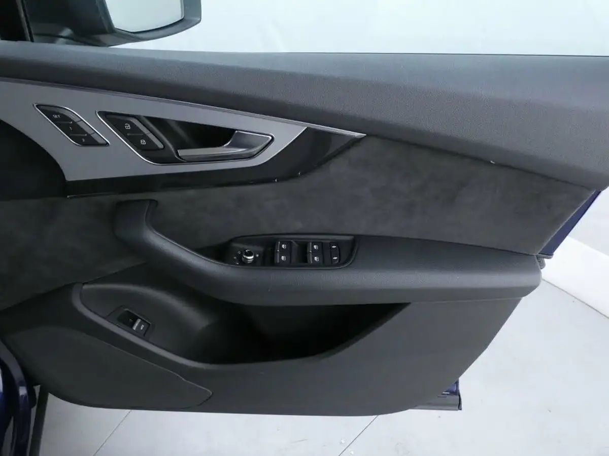 2018-audi-q7-30-50-tdi-s-line-big-33