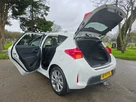 2014-toyota-auris-18-vvt-i-hsd-excel-hatchback-e-cvt-small-11