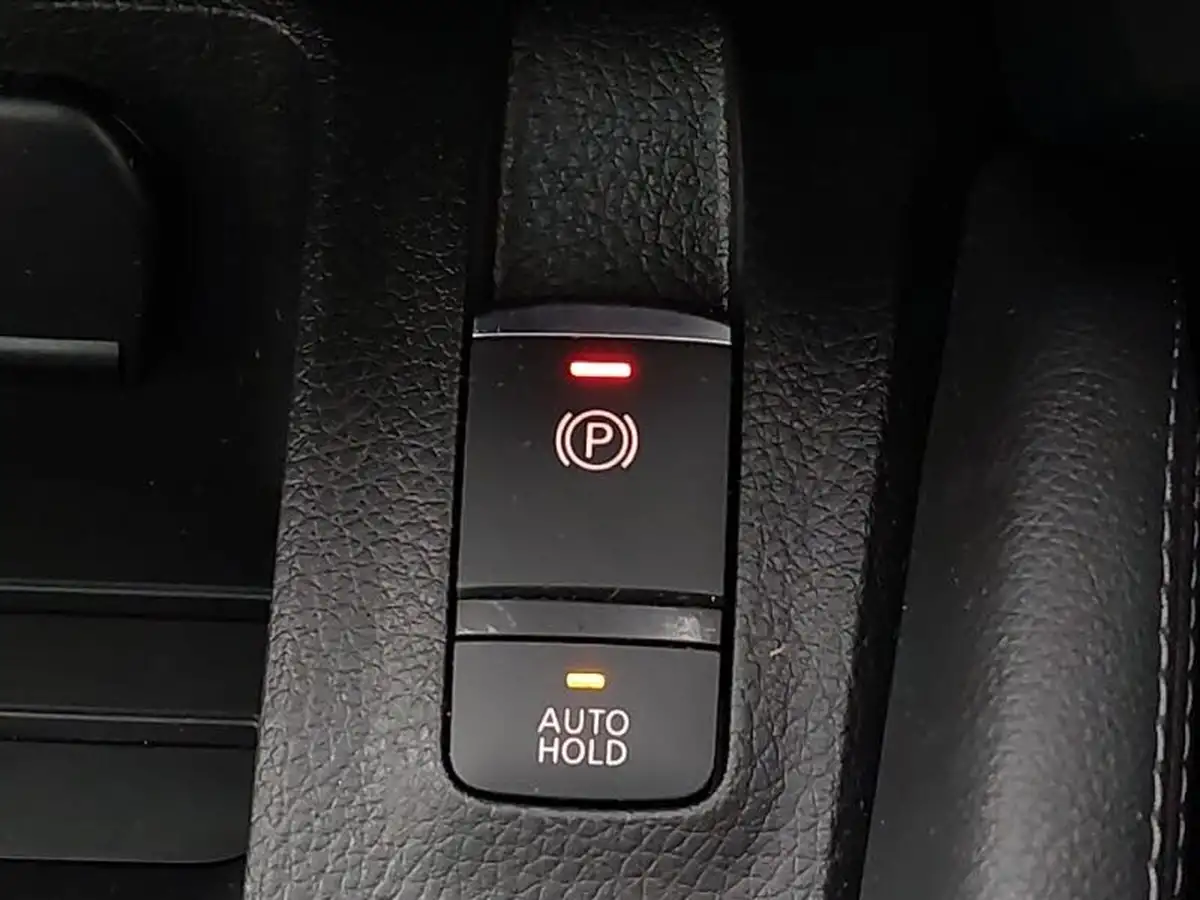2020-nissan-qashqai-13-dig-t-n-tec-160ps-propilotglass-dct-big-18