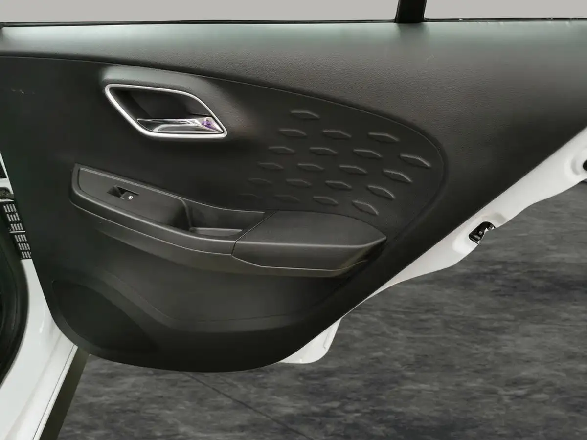 2023-mg-mg3-15-vti-tech-exclusive-nav-big-32