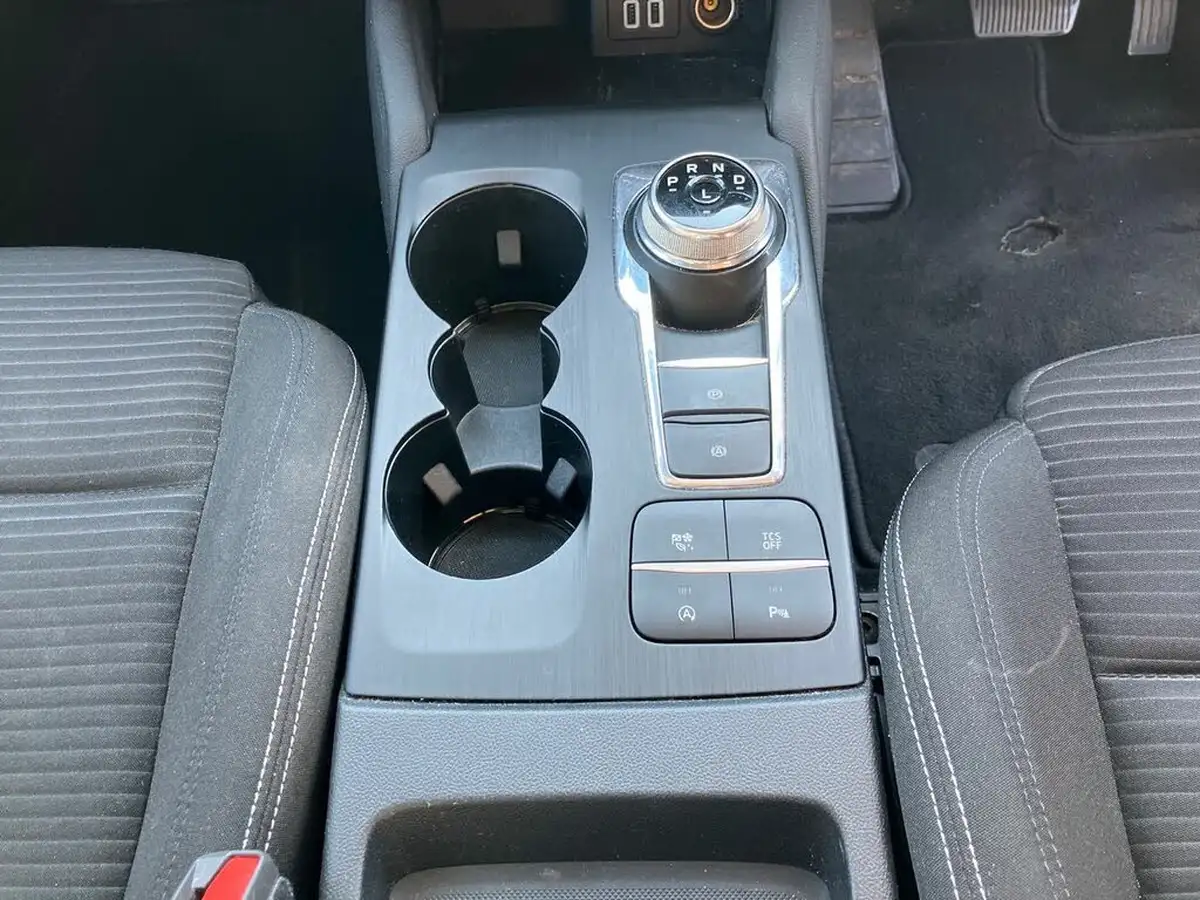 2020-ford-focus-10t-titanium-estate-auto-big-19